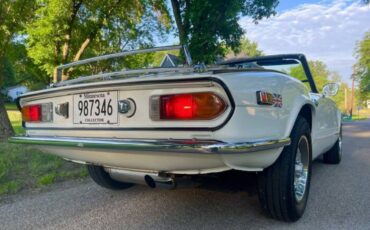 Triumph-spitfire-1976-white