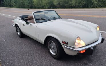 Triumph-spitfire-1976-white-4