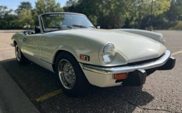 Triumph-spitfire-1980-white-13