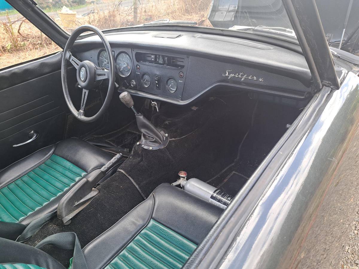 Triumph-spitfire-mk3-1970-grey-9