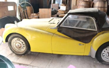 Triumph-tr-3b-1963-yellow-2