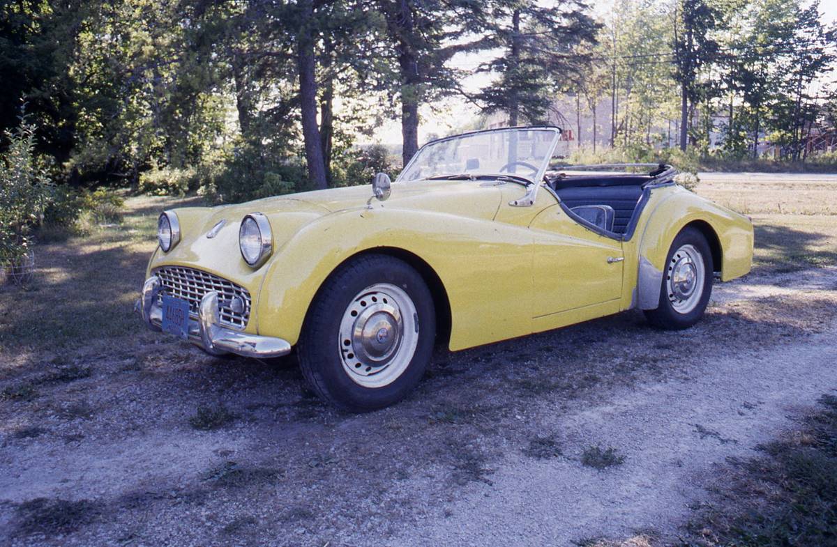 Triumph-tr-3b-1963-yellow
