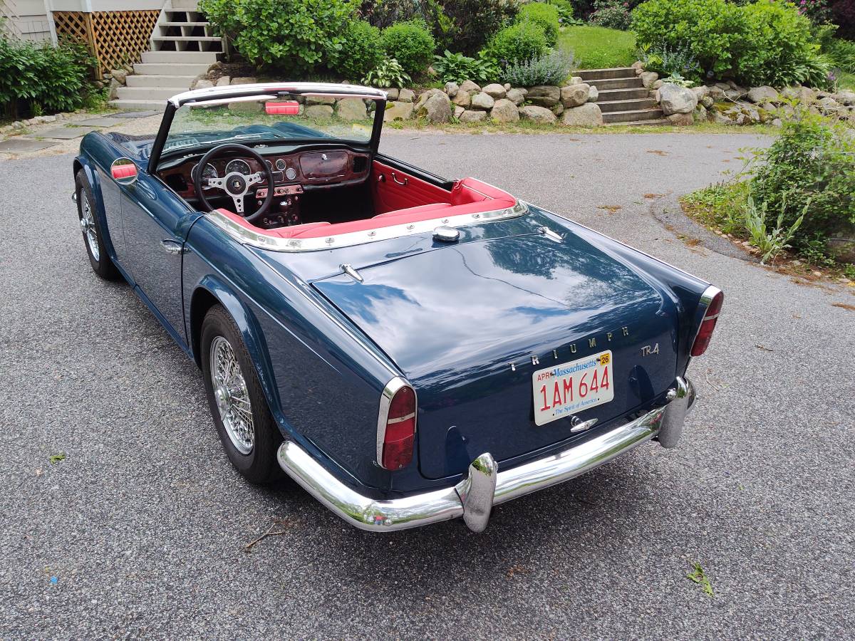 Triumph-tr-4-1964-blue-1