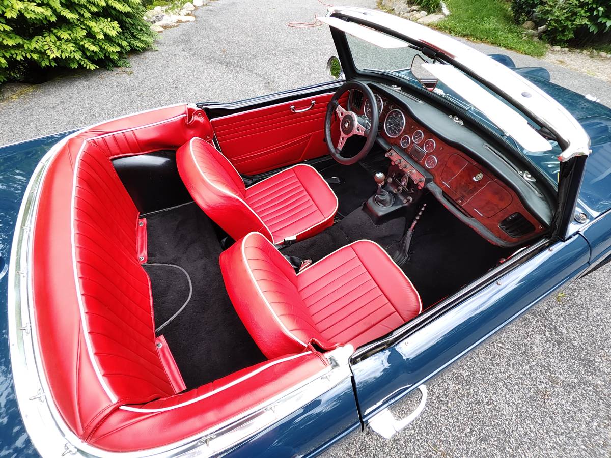 Triumph-tr-4-1964-blue-5