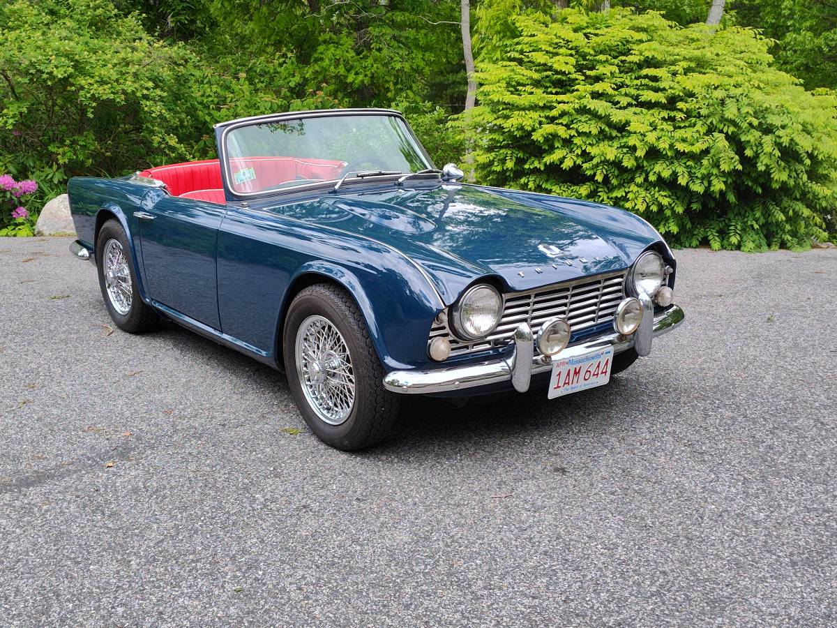 Triumph-tr-4-1964-blue