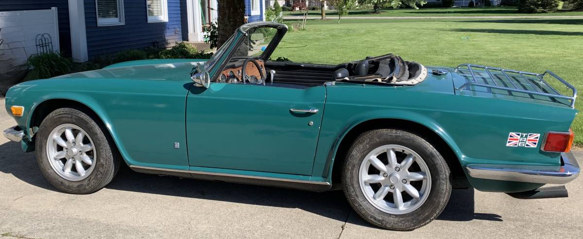 Triumph-tr-6-1973-green-1