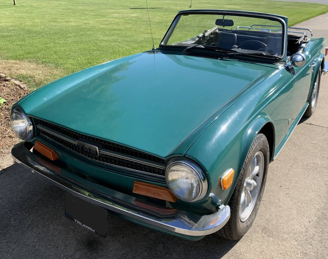 Triumph-tr-6-1973-green-2