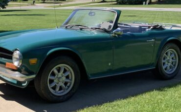 Triumph-tr-6-1973-green-3
