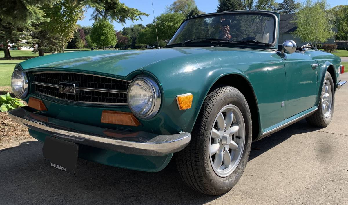 Triumph-tr-6-1973-green