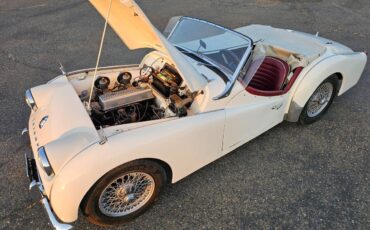 Triumph-tr3-1963-white-6