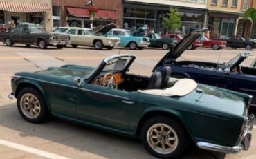 Triumph-tr4a-irs-1967-green-4