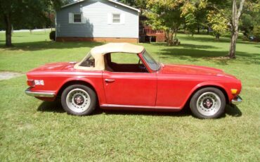 Triumph-tr6-1971