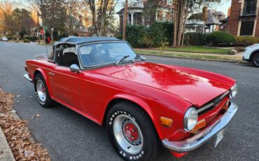 Triumph-tr6-1972-red-12