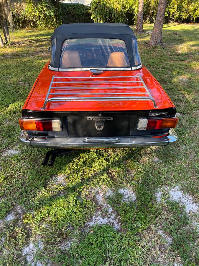 Triumph-tr6-1972-red-2