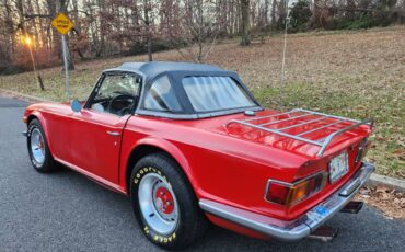 Triumph-tr6-1972-red-2