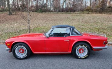Triumph-tr6-1972-red-4