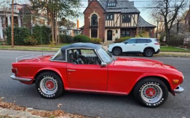 Triumph-tr6-1972-red-8