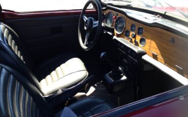 Triumph-tr6-1974-10