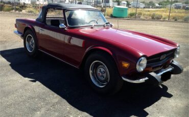 Triumph-tr6-1974-11