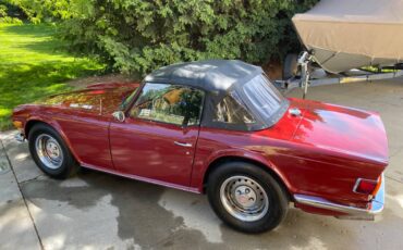 Triumph-tr6-1974-3