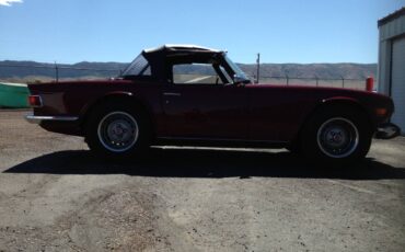 Triumph-tr6-1974-6