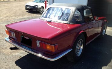 Triumph-tr6-1974-9