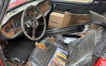 Triumph-tr6-1976