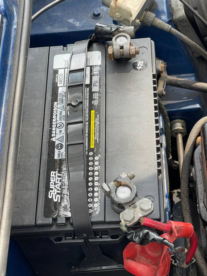 Triumph-tr6-1976-blue-12
