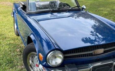Triumph-tr6-1976-blue-2