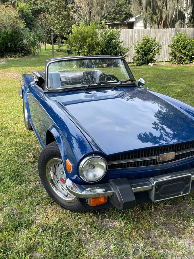 Triumph-tr6-1976-blue-2
