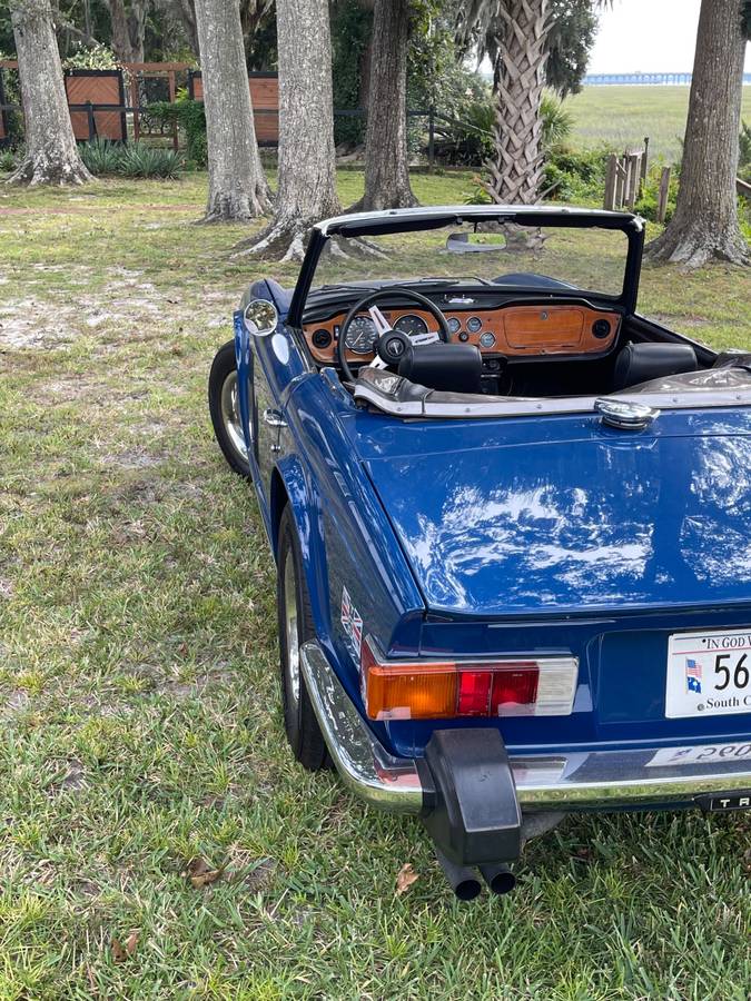Triumph-tr6-1976-blue-3