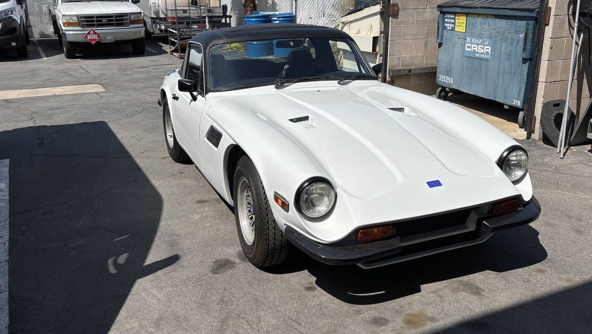Tvr-2500m-1974-white-12