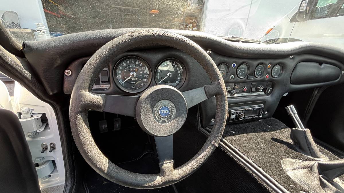 Tvr-2500m-1974-white-7