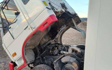 Ud-nissan-cabover-diesel-1987-custom-2