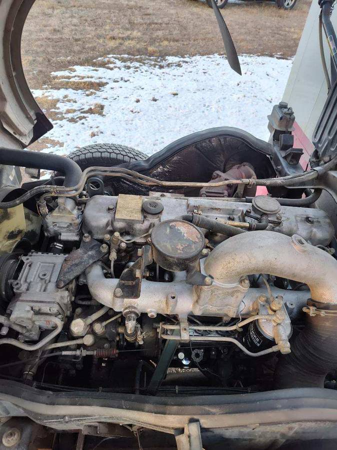 Ud-nissan-cabover-diesel-1987-custom-3