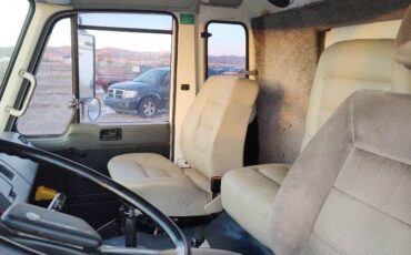 Ud-nissan-cabover-diesel-1987-custom-6