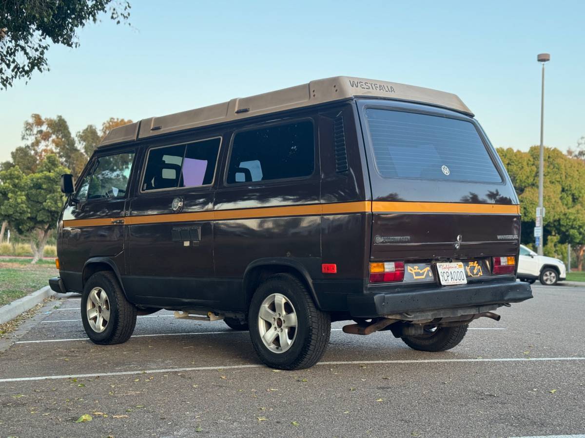 Vanagon-westfalia-1985-brown-1