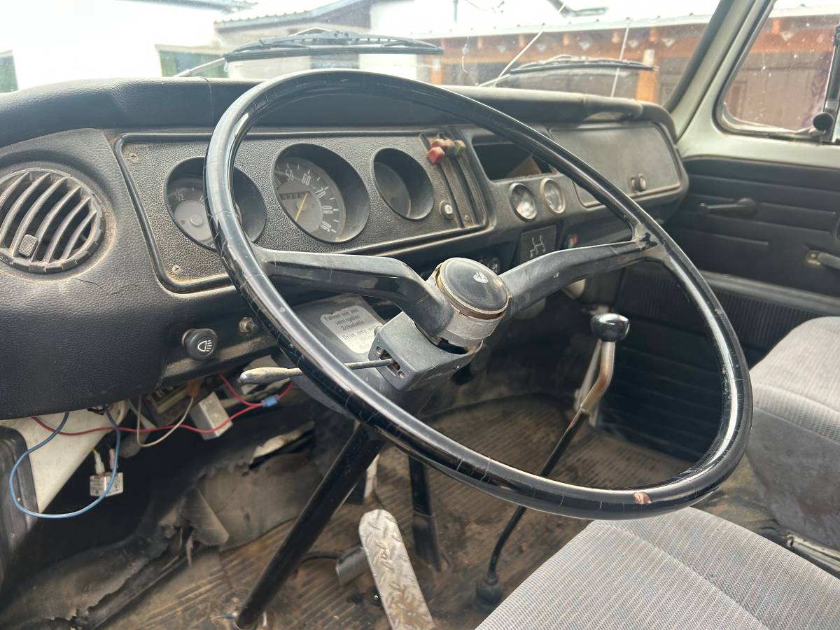 Volkswagen-1972-9