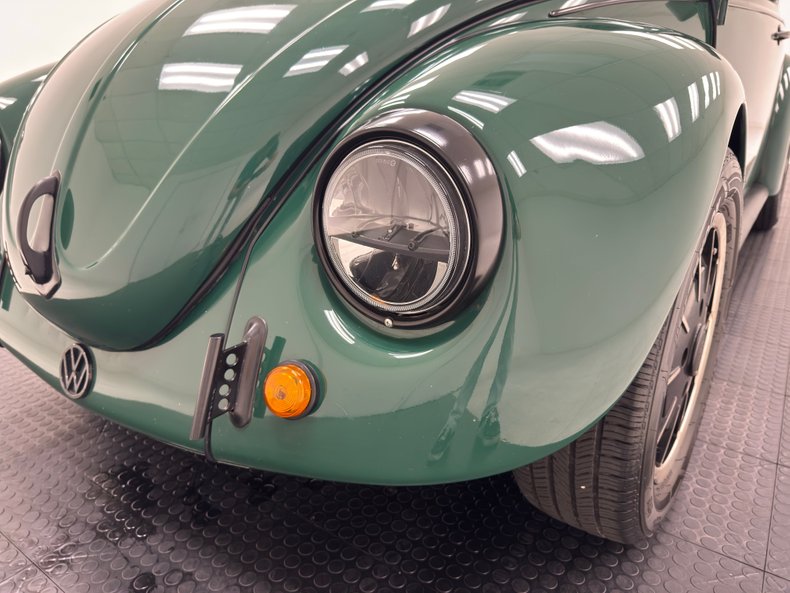 Volkswagen-Beetle-1969-Peru-Green-Black-11