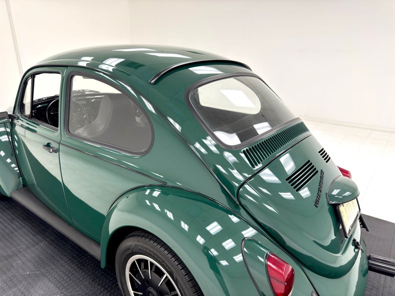 Volkswagen-Beetle-1969-Peru-Green-Black-17