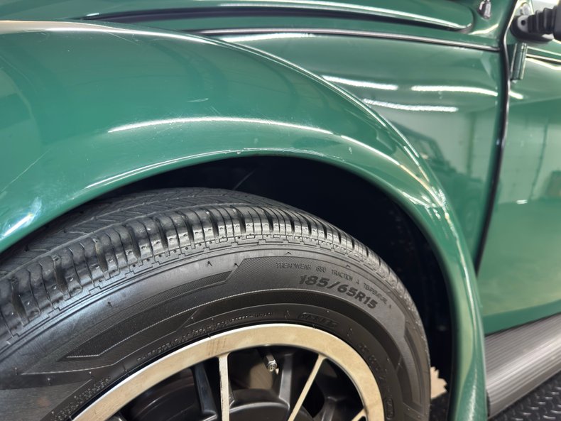 Volkswagen-Beetle-1969-Peru-Green-Black-25