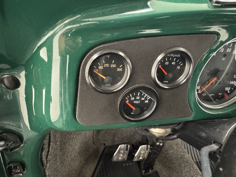 Volkswagen-Beetle-1969-Peru-Green-Black-6