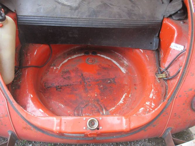 Volkswagen-Beetle-1971-Orange-11