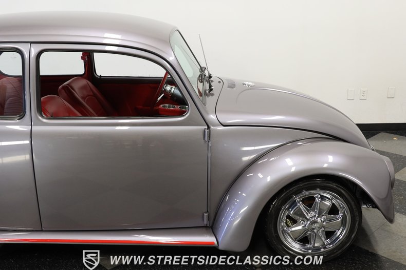 Volkswagen-Beetle-1973-Cosmic-Quartz-Red-25