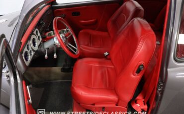 Volkswagen-Beetle-1973-Cosmic-Quartz-Red-33