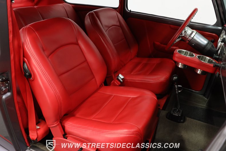 Volkswagen-Beetle-1973-Cosmic-Quartz-Red-42