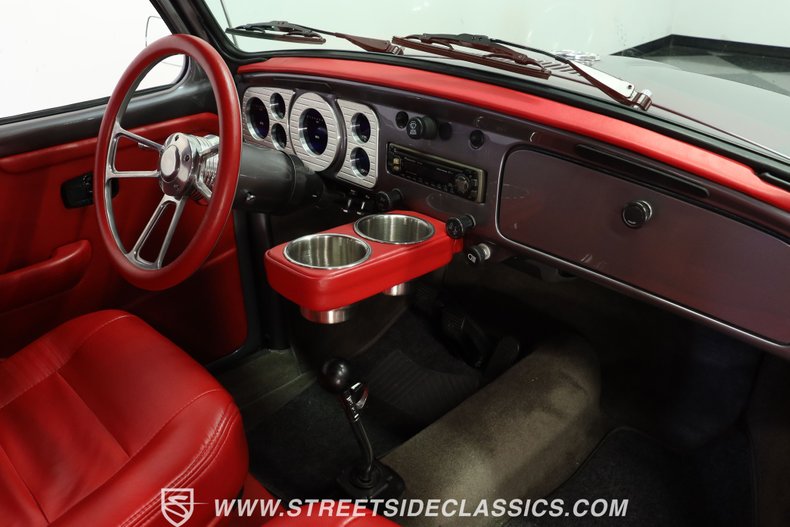 Volkswagen-Beetle-1973-Cosmic-Quartz-Red-44