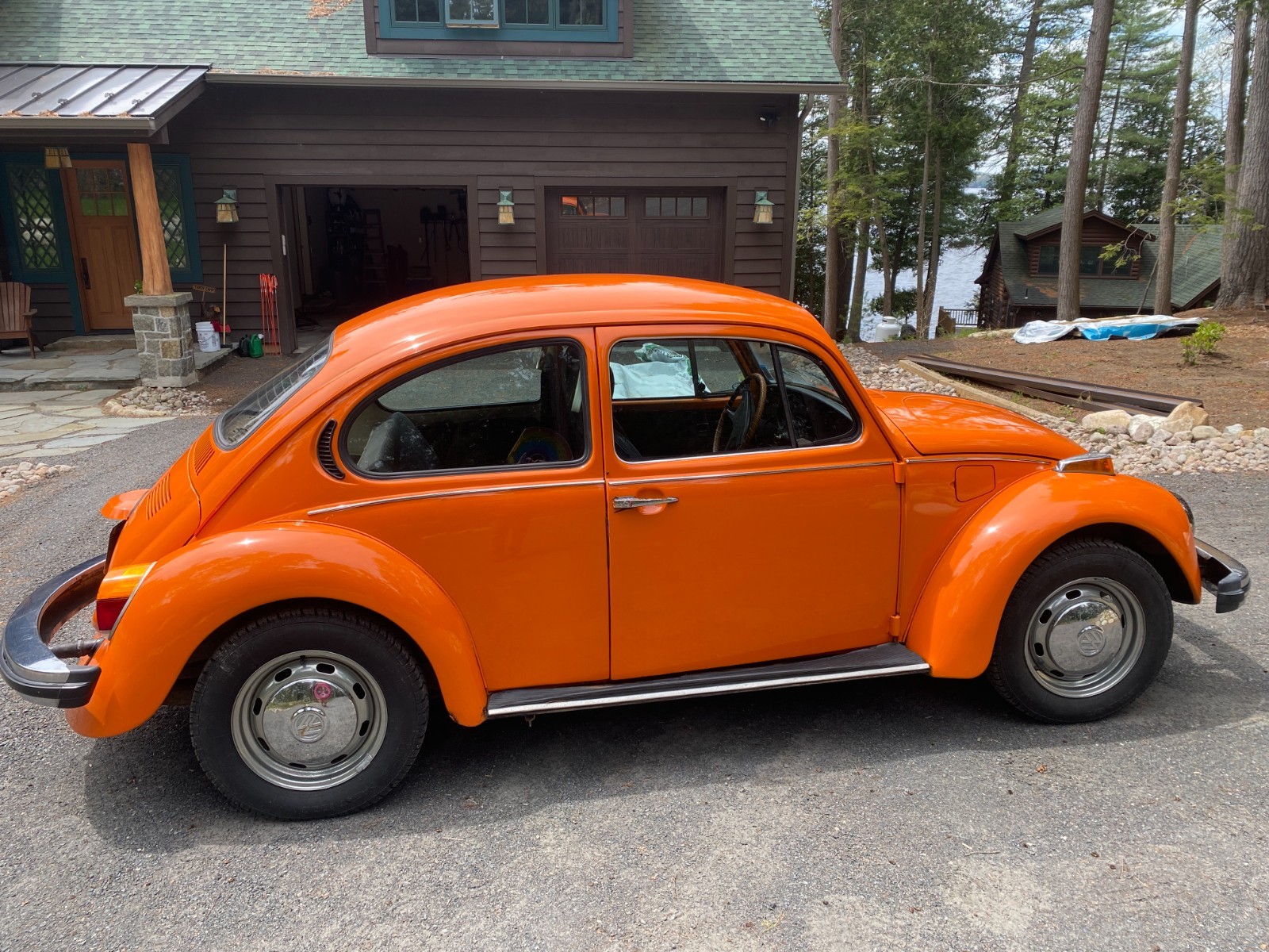 Volkswagen-Beetle-Classic-1974-Coupe-3