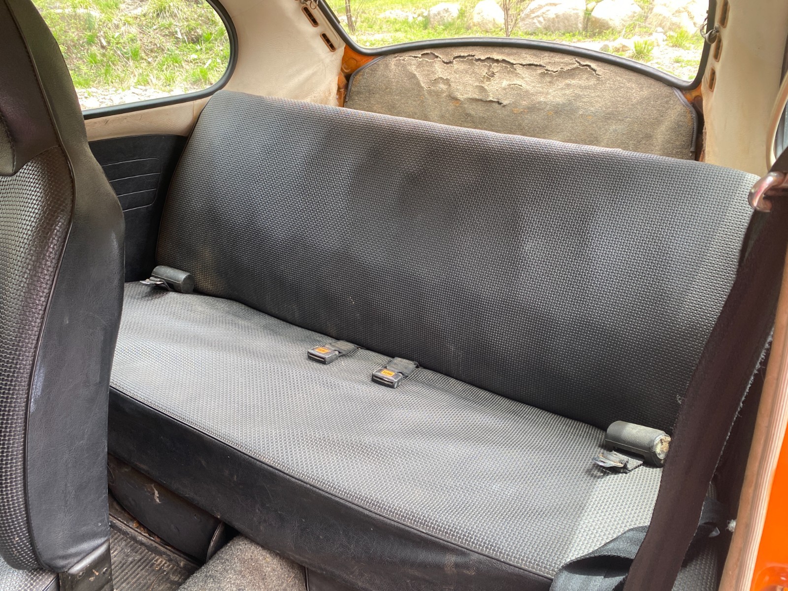 Volkswagen-Beetle-Classic-1974-Coupe-6