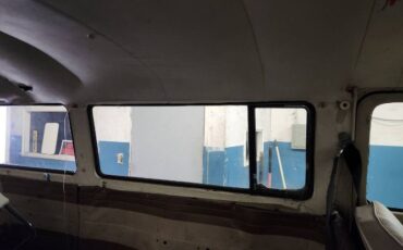 Volkswagen-Bus-1969-13